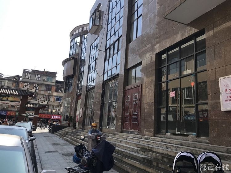 一层店1.jpg