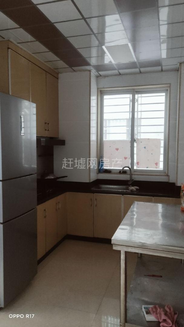 ac7e0881-9dcb-4815-ba1d-245d1c205b83.jpg