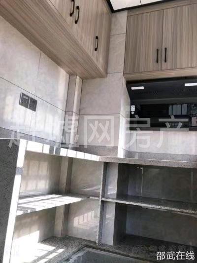 c40751ae-df59-4c7e-b7f0-158014274997.jpg