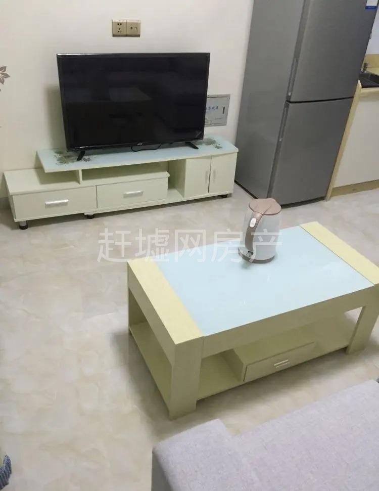 59d8edc6-9a17-4f74-92fa-2e49bd2528a9.jpg